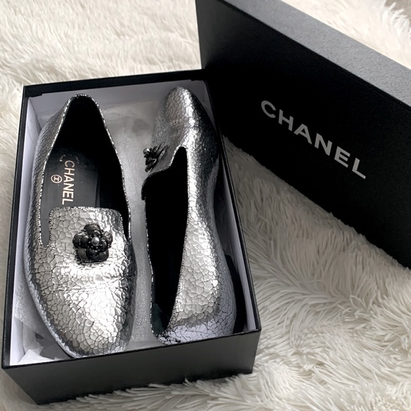 CHANEL Shoes - CHANEL Mocassins Loafers Camellia Accent. Size 39. Worn only 3 times.